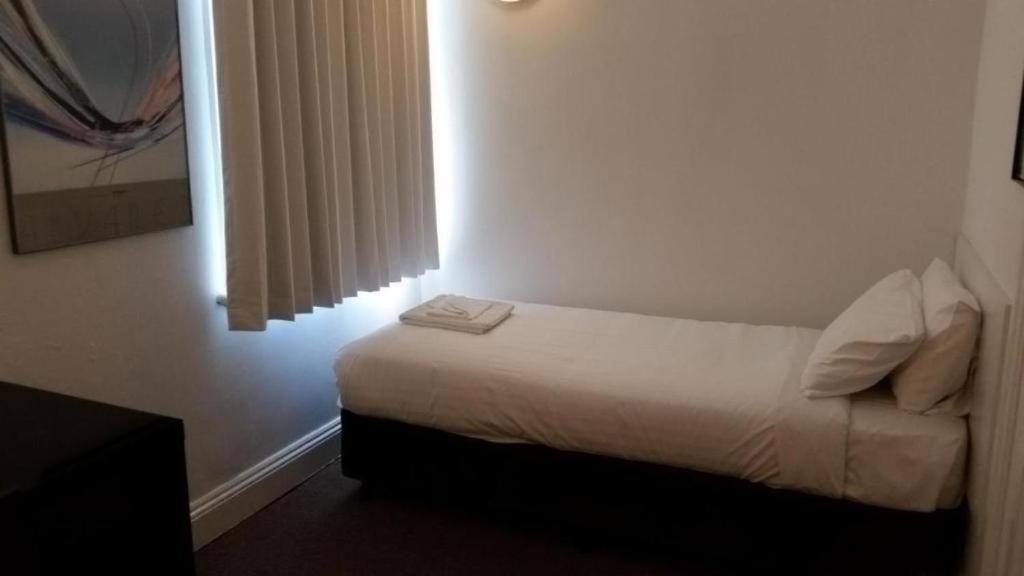 Wallaby Backpackers Hostel Perth - Note - Valid Passport Required To Check In - Екстер'єр фото